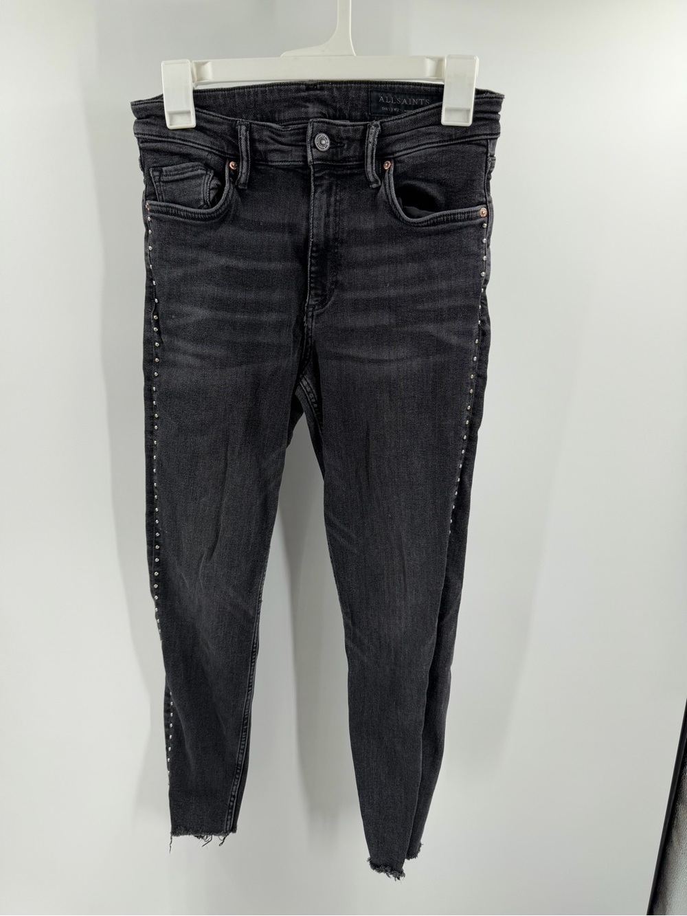 All Saints Dark Gray Metal Stud-Trim Skinny Jeans Raw Hem Size‎ 29